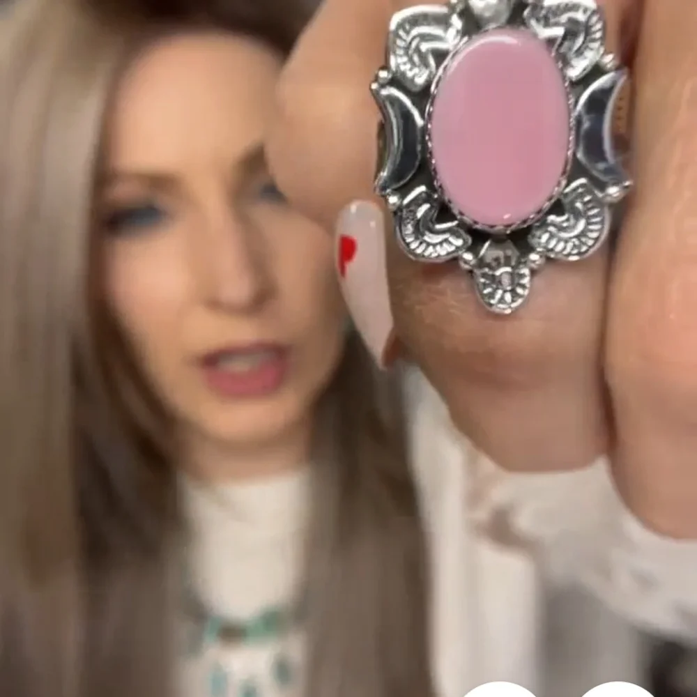 Ring - Picture 1 of 4